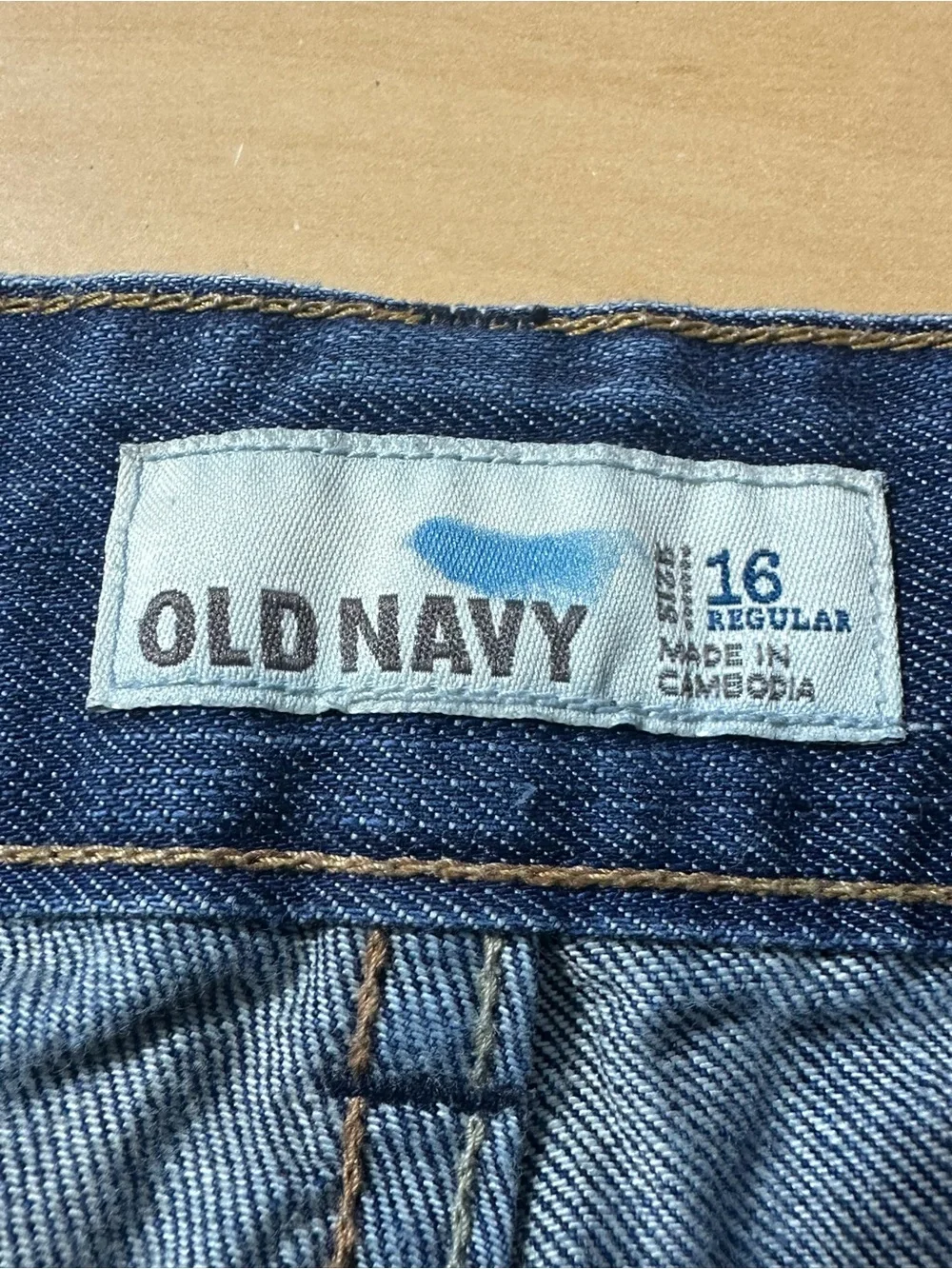 Old Navy Womens Size 16 Reg Blue Denim Shorts 4” Inseam Beach Summer